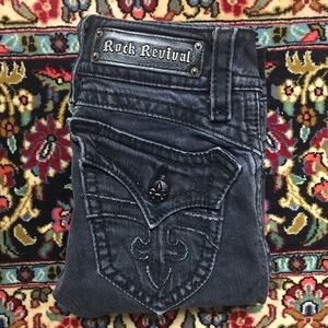 NWOT 26x33 Rock Revival Patti Skinny Jeans
